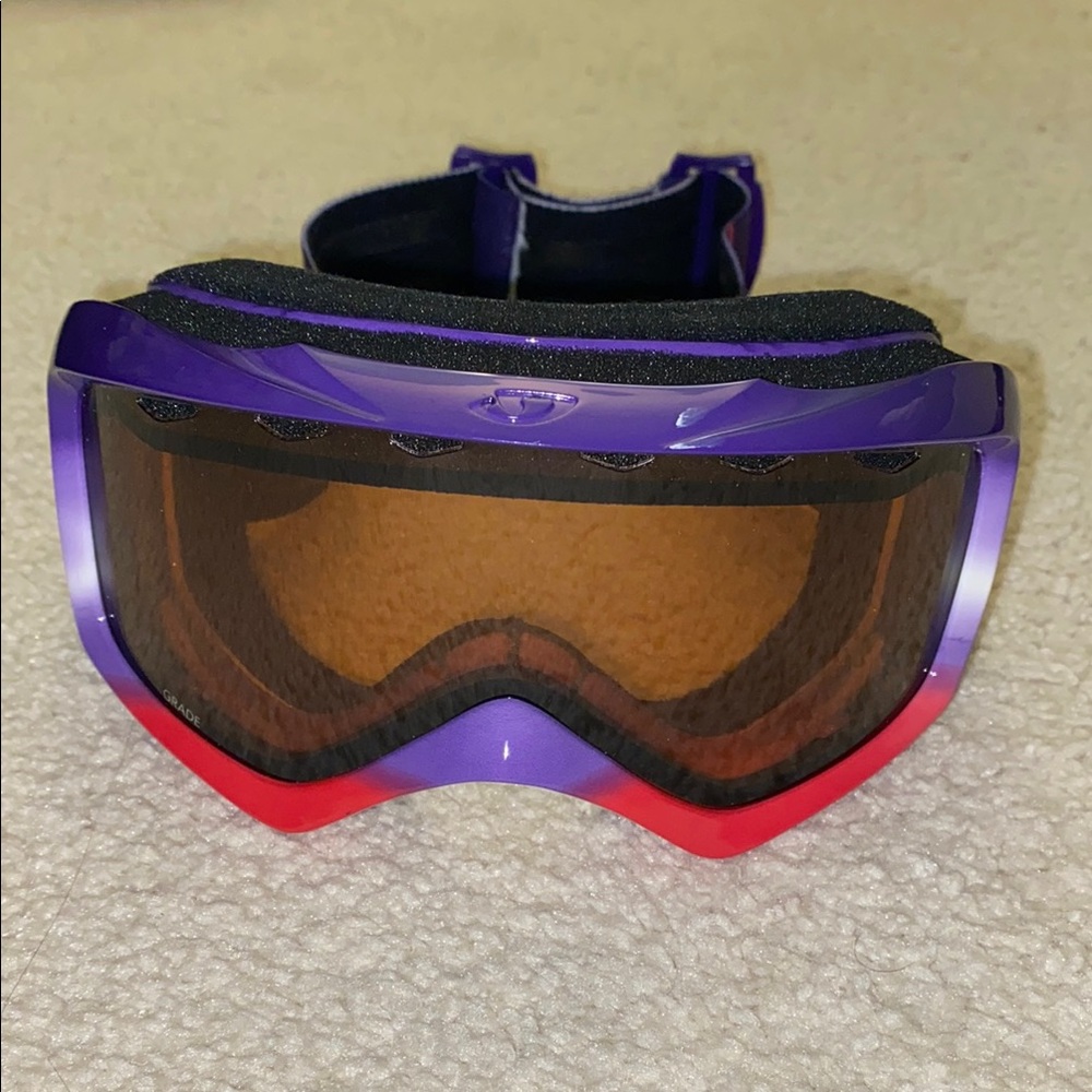 Giro Purple and Red Ski Goggles